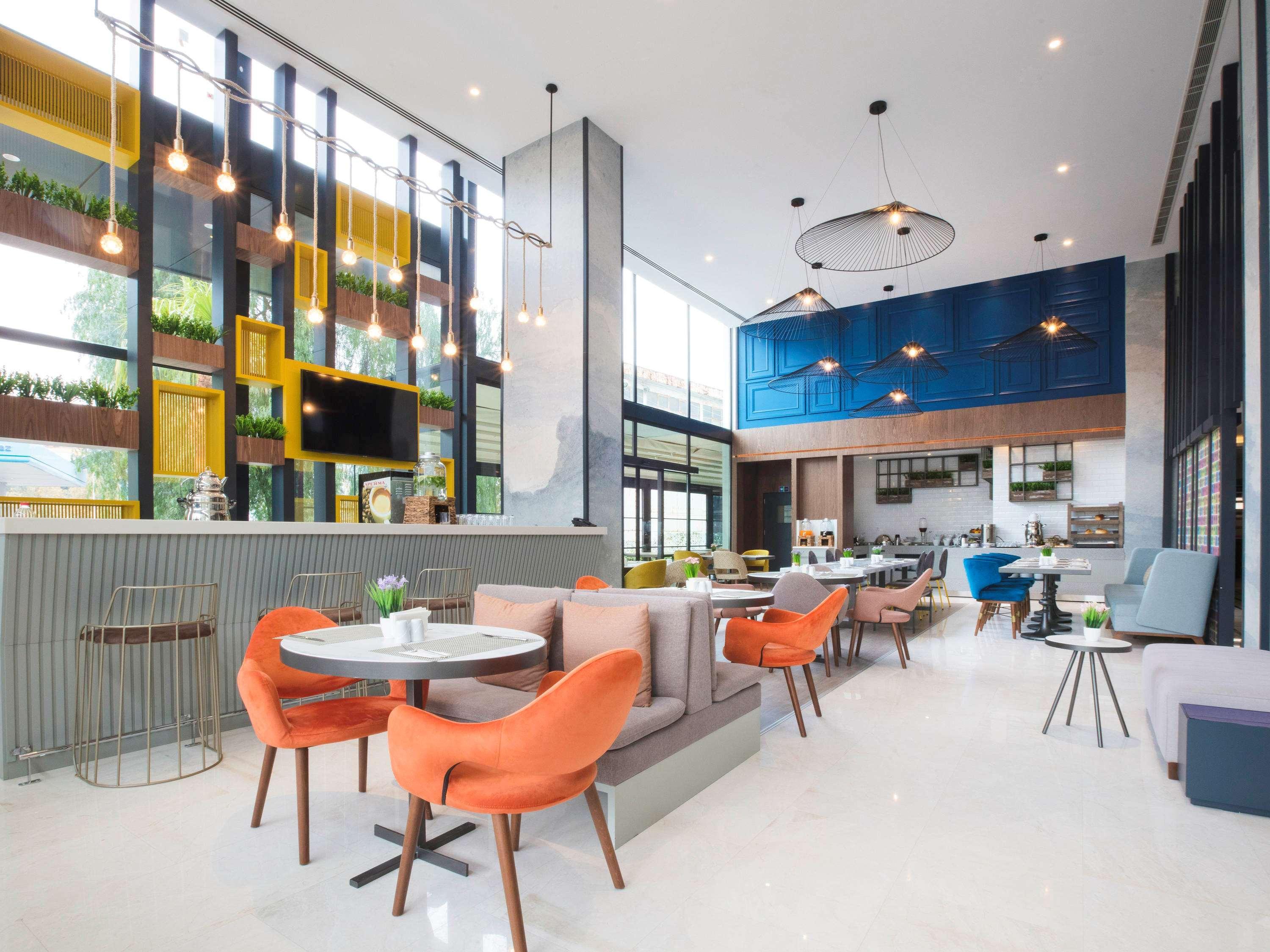 Ibis Styles Bornova 4*